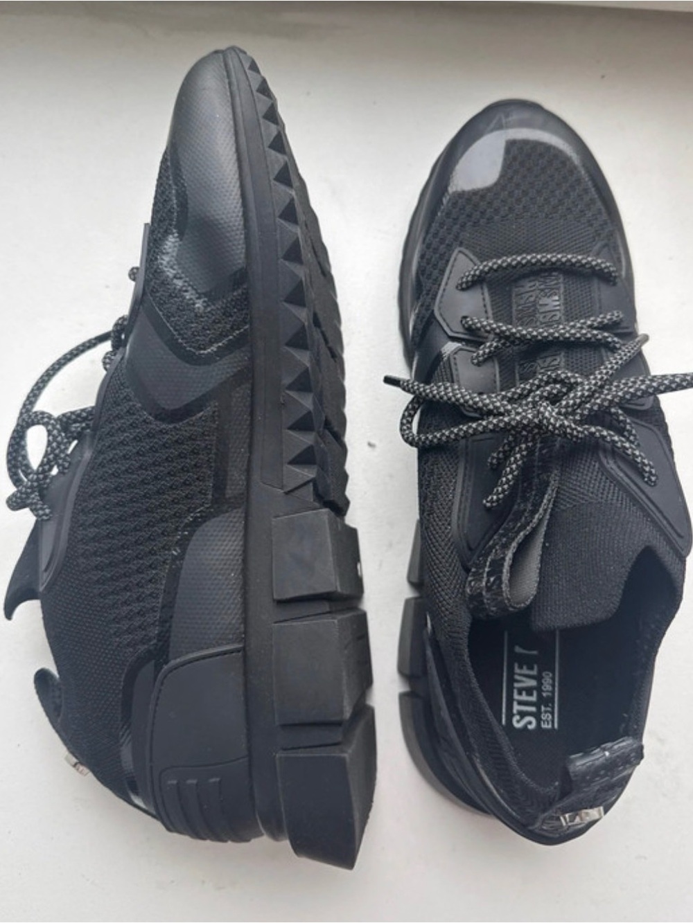 Steve Madden Men's Black Possess Sneakers